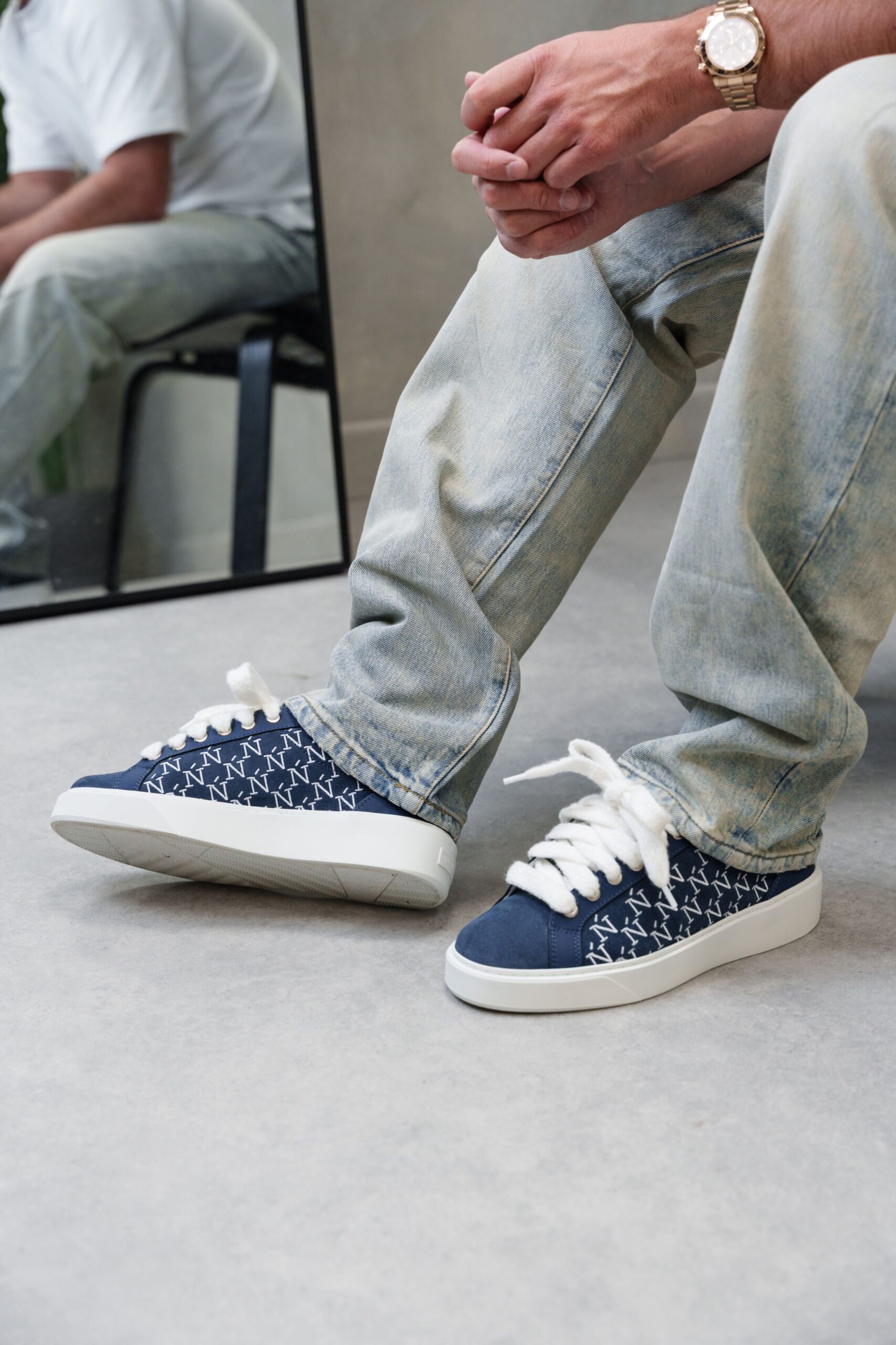 Signet - Navy – Image 4