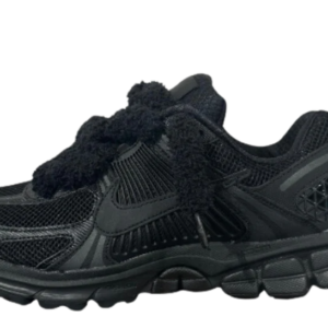 VOMERO 5 BLACK "FLUFFY LACES"