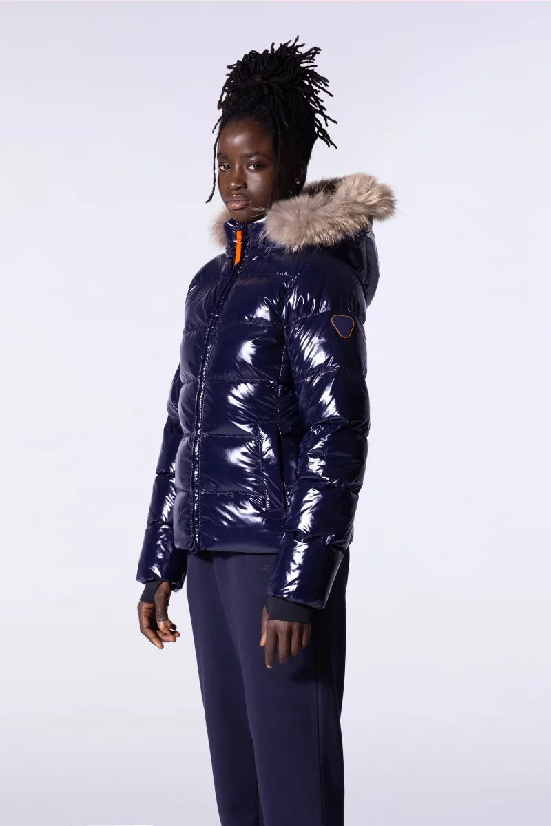 Doudoune glossy cintrée avec capuche en fourrure Olga Bright Dark Blue – Image 3