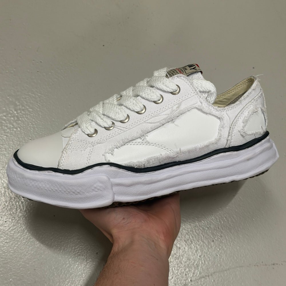 Maison Mihara Yasuhiro Peterson Low OG Sole Broken Canvas White – Image 4